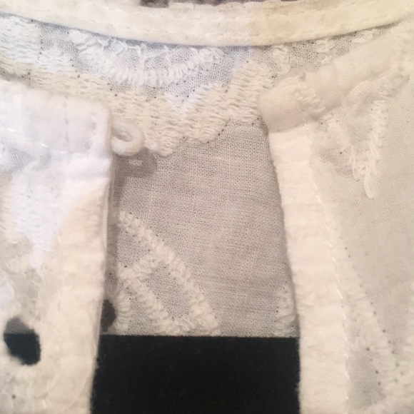 Brandy Melville white eyelet shirt - Picture 3 of 3